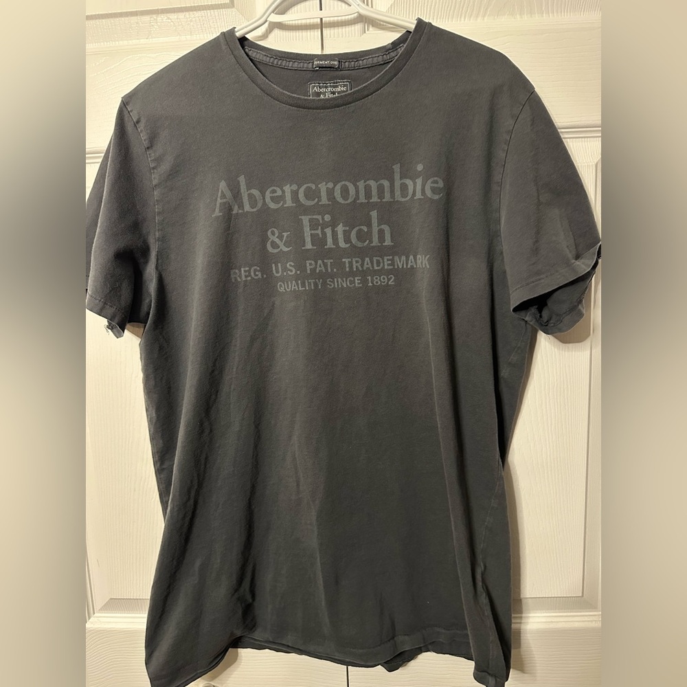 Abercrombie & Fitch Charcoal Short Sleeve Tee